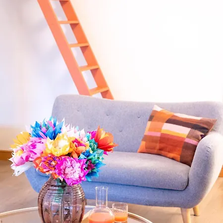 La Petite Crevette, And Charm In